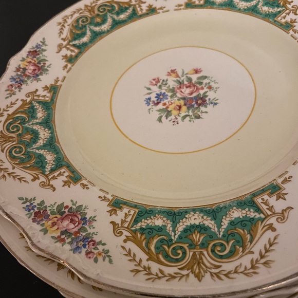 Beautiful antique Plates - Picture 3 of 7